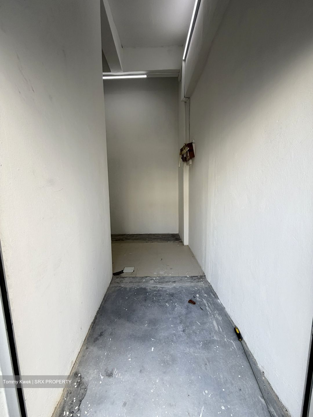 Bedok Reservoir Road (D16), Shop House #571728151